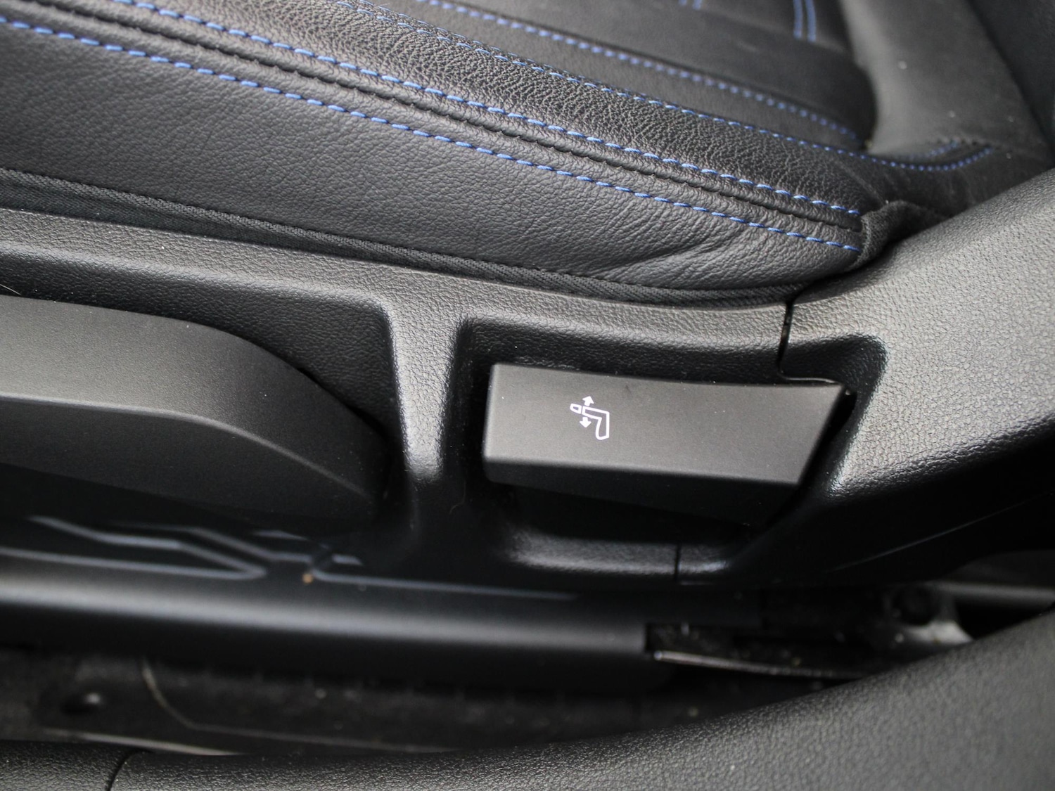 Used BMW 3 Series 2021 for sale - 77535328: Photo 11