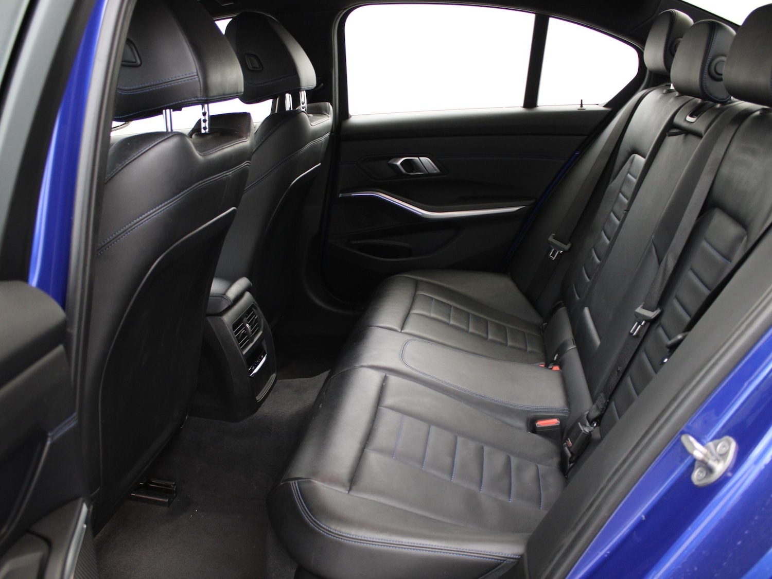 Used BMW 3 Series 2021 for sale - 77535328: Photo 12