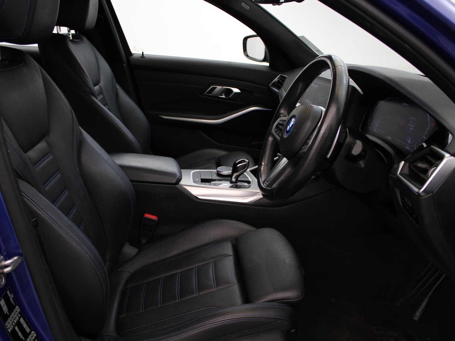 Used BMW 3 Series 2021 for sale - 77535328: Photo 9