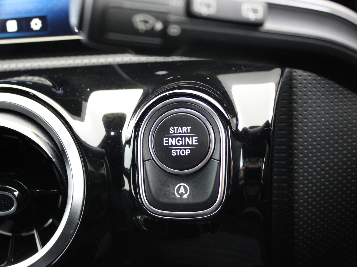 Used Mercedes-Benz A-Class 2018 for sale - 77635146: Photo 15