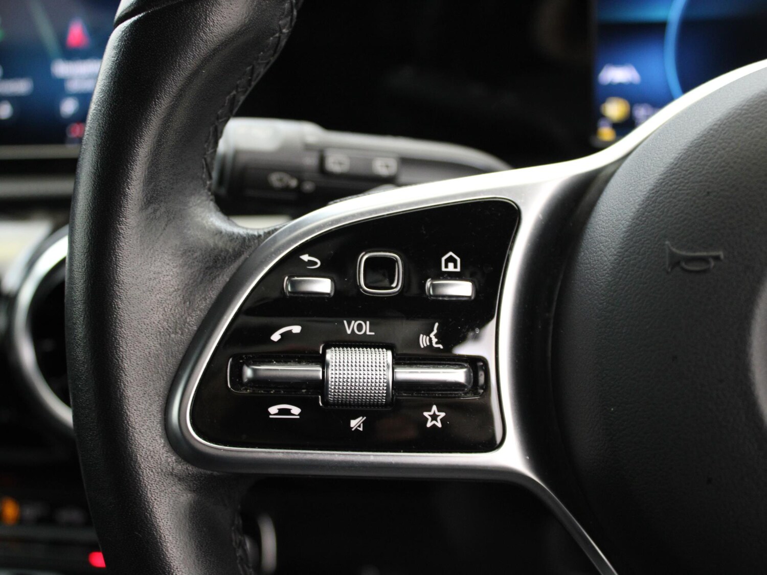 Used Mercedes-Benz A-Class 2018 for sale - 77635146: Photo 30