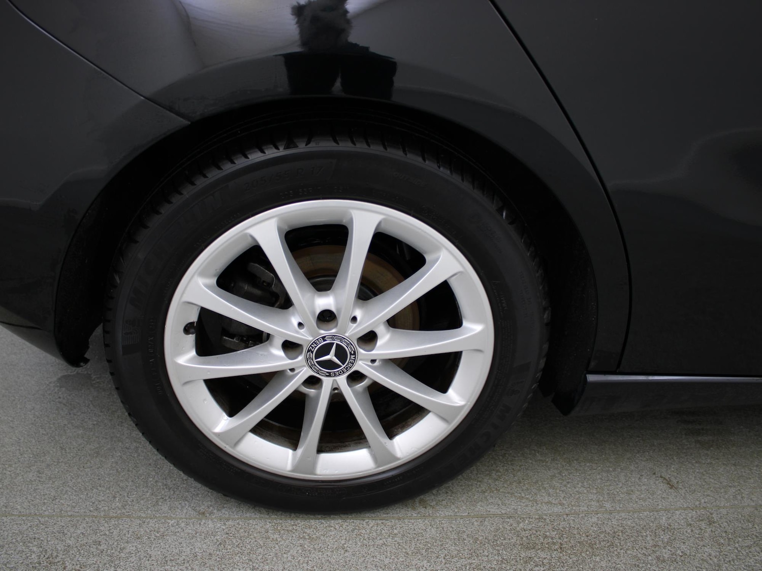 Used Mercedes-Benz A-Class 2018 for sale - 77635146: Photo 41