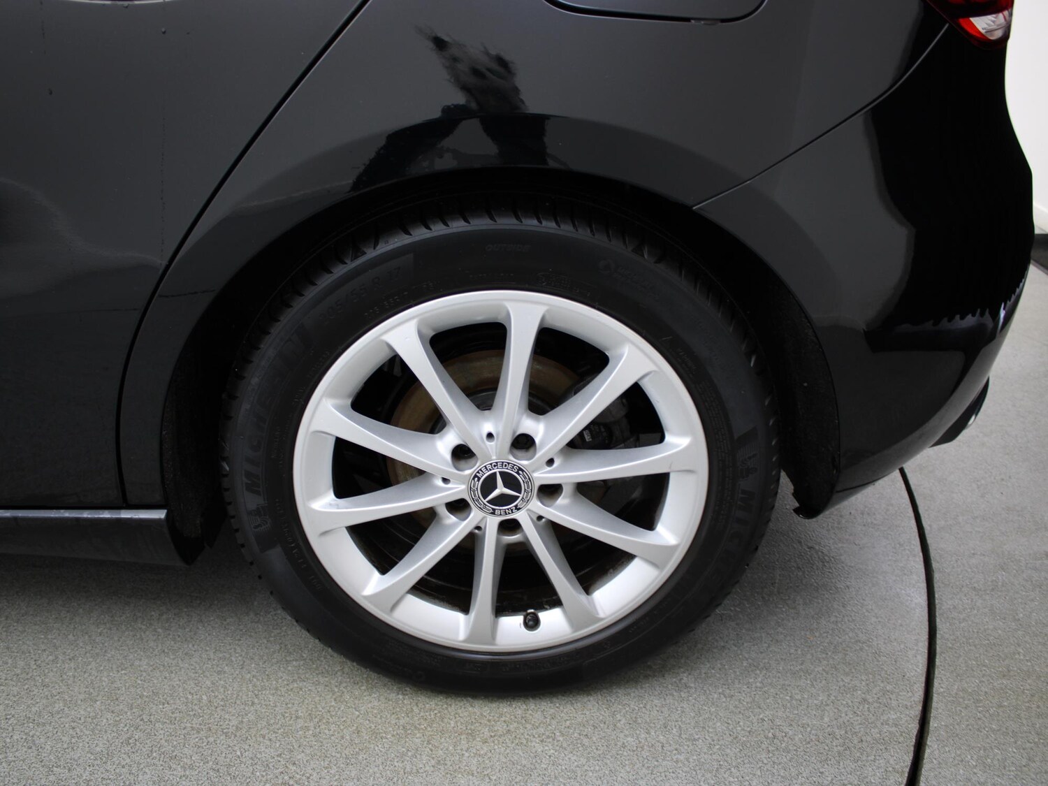 Used Mercedes-Benz A-Class 2018 for sale - 77635146: Photo 42