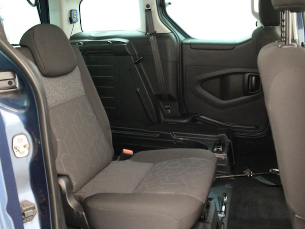 Used Peugeot Partner Tepee 2018 for sale - 74550142: Photo 11