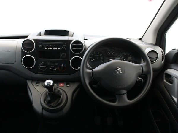 Used Peugeot Partner Tepee 2018 for sale - 74550142: Photo 12