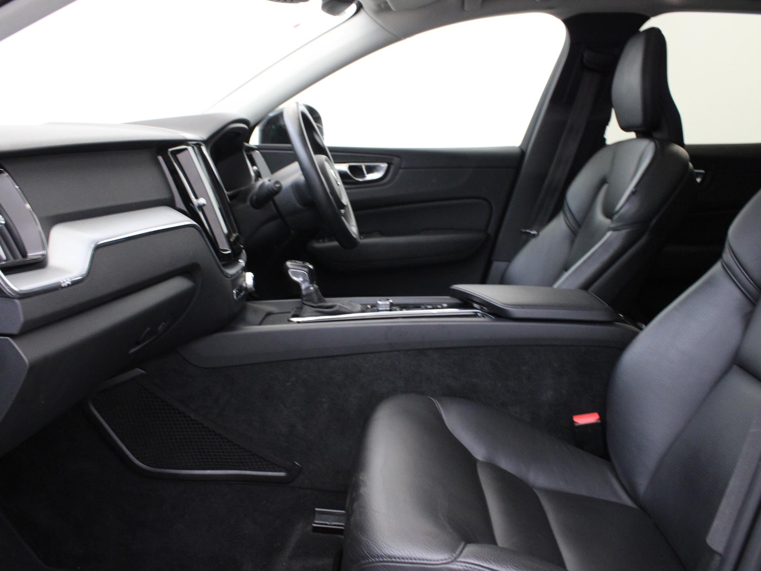 Used Volvo XC60 2019 for sale - 77076846: Photo 10