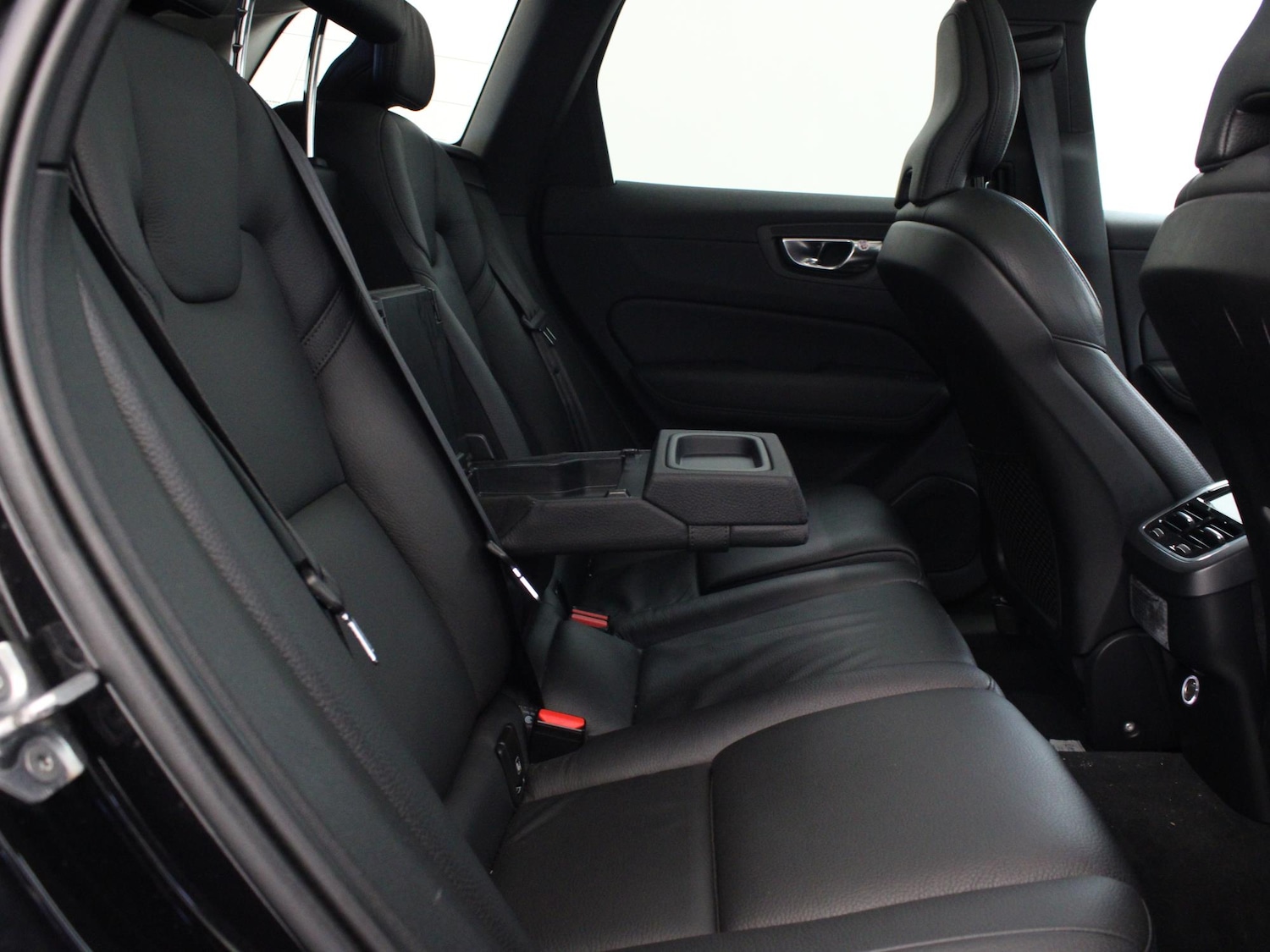 Used Volvo XC60 2019 for sale - 77076846: Photo 12