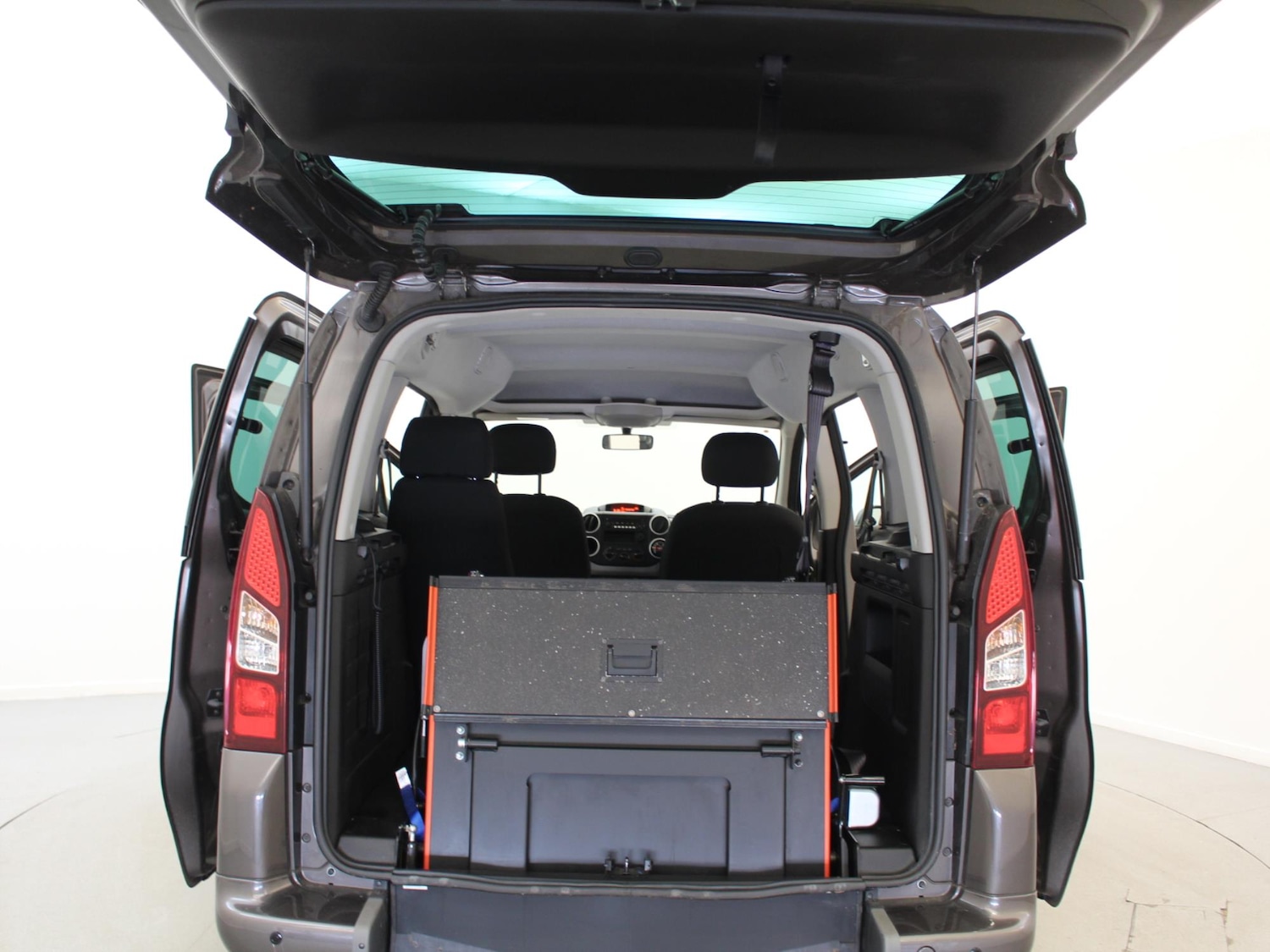 Vehicle 27