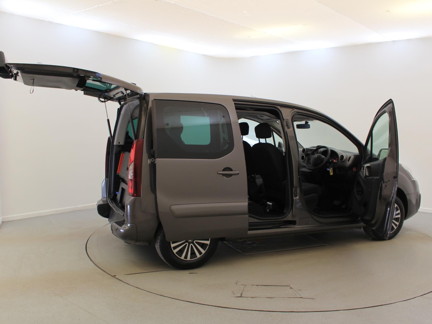 Vehicle 42