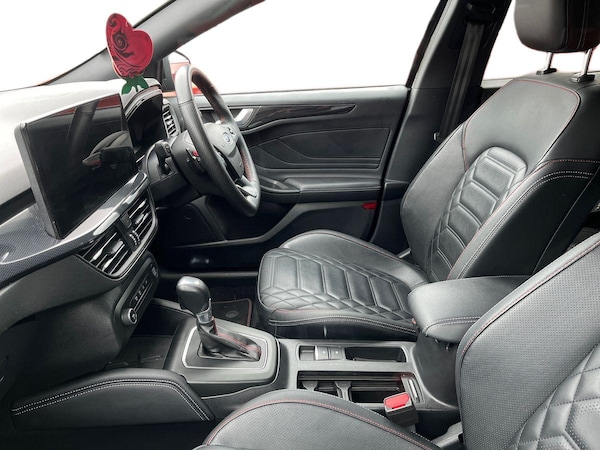 Used Ford Focus 2022 for sale - 76300233: Photo 7