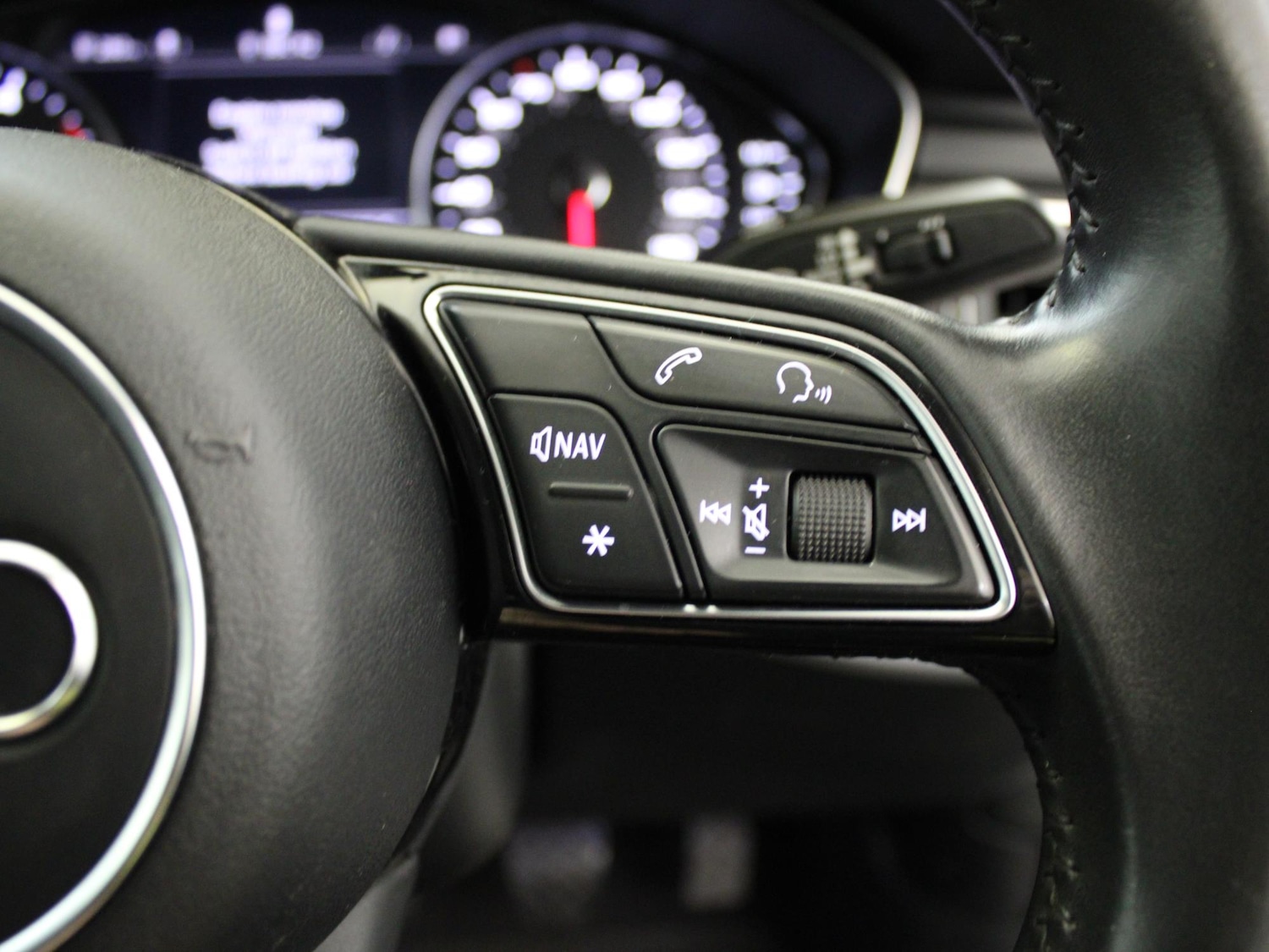 Used Audi A4 2017 for sale - 76047391: Photo 29