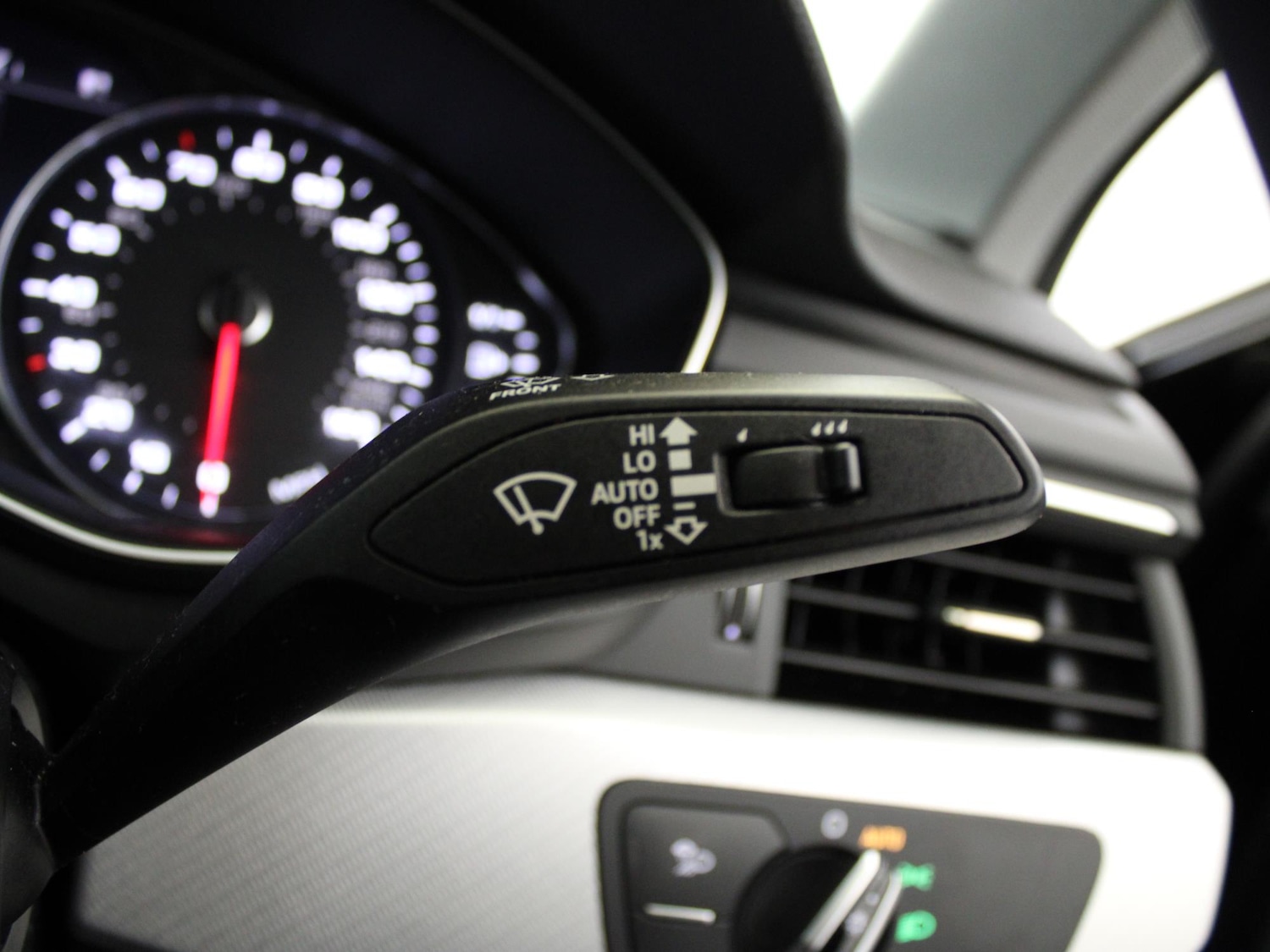 Used Audi A4 2017 for sale - 76047391: Photo 31