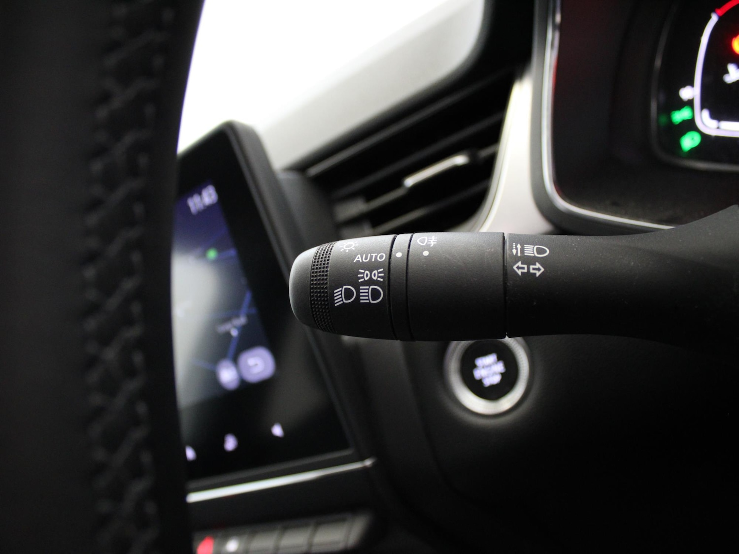 Used Renault Captur 2022 for sale - 75499235: Photo 30