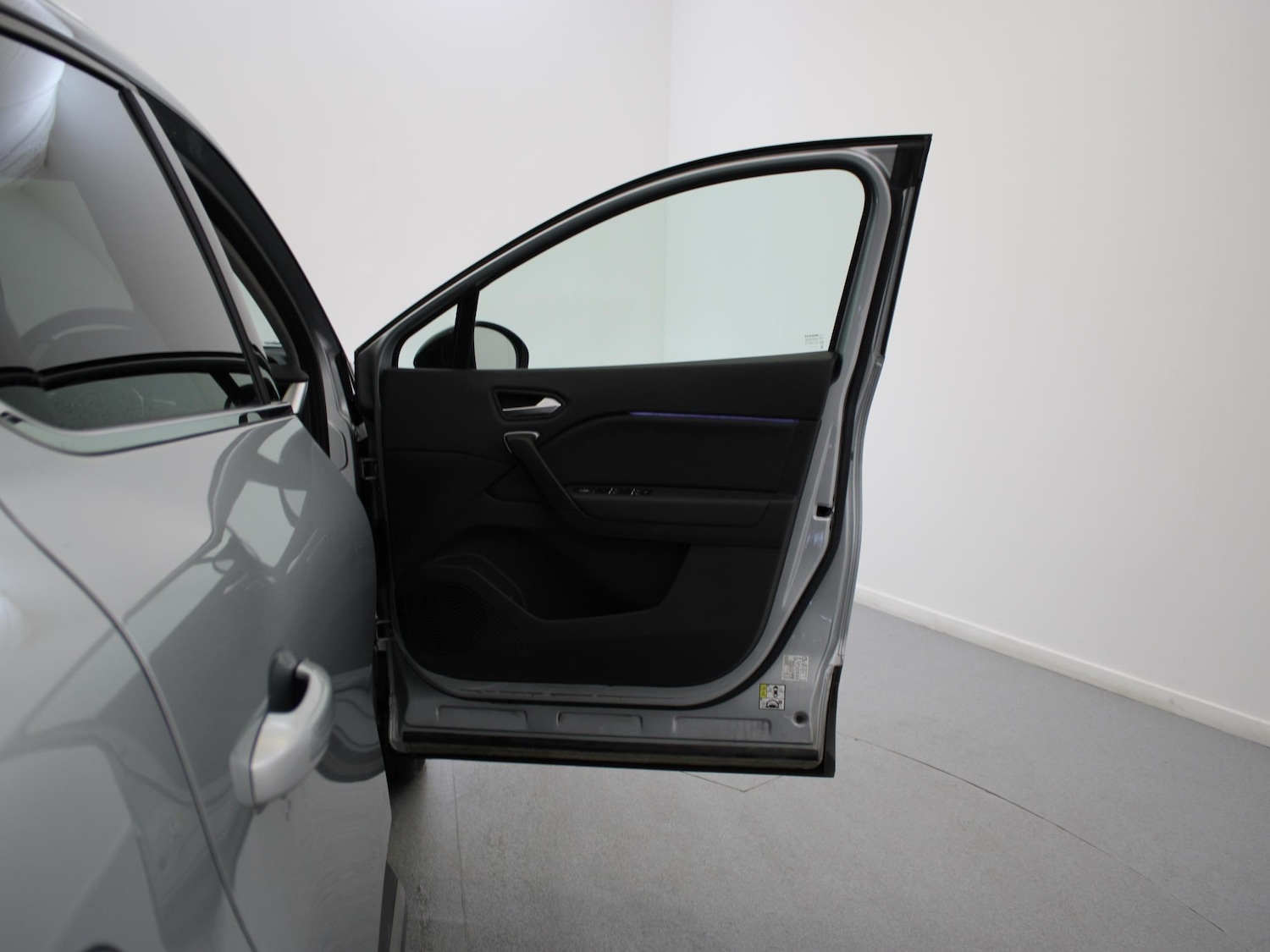 Used Renault Captur 2022 for sale - 75499235: Photo 31