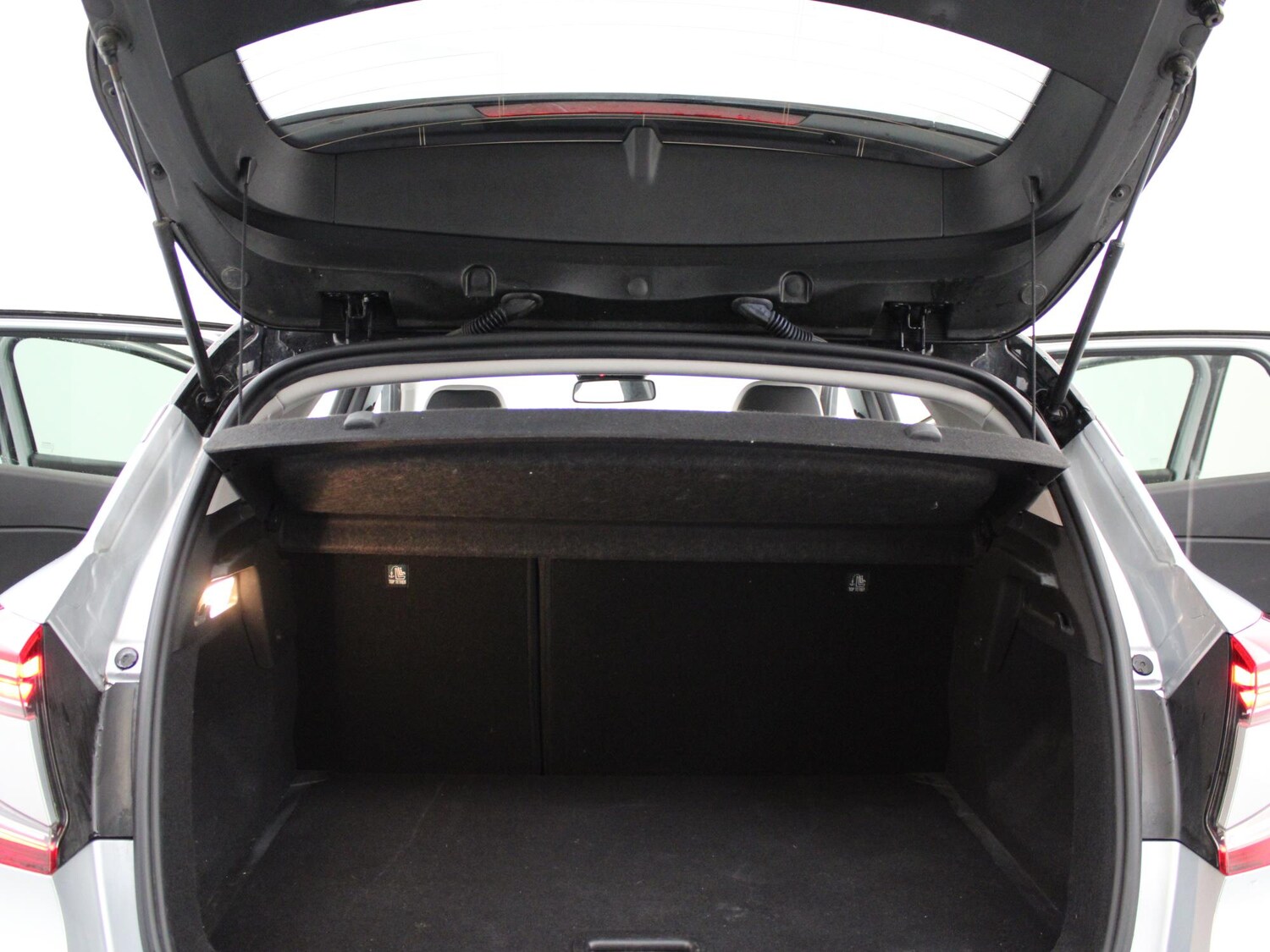 Used Renault Captur 2022 for sale - 75499235: Photo 33