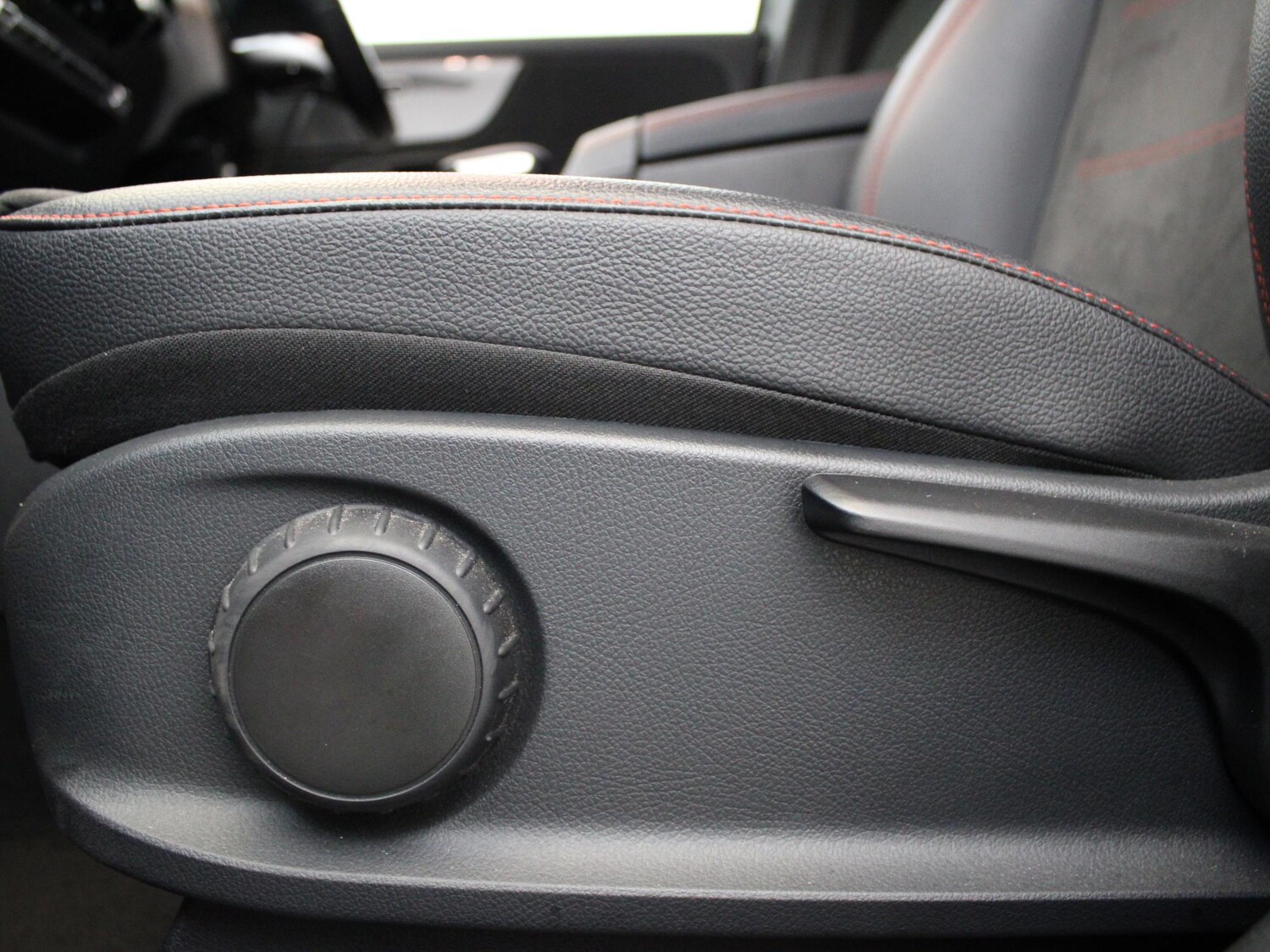 Used Mercedes-Benz GLA 2020 for sale - 76077333: Photo 11