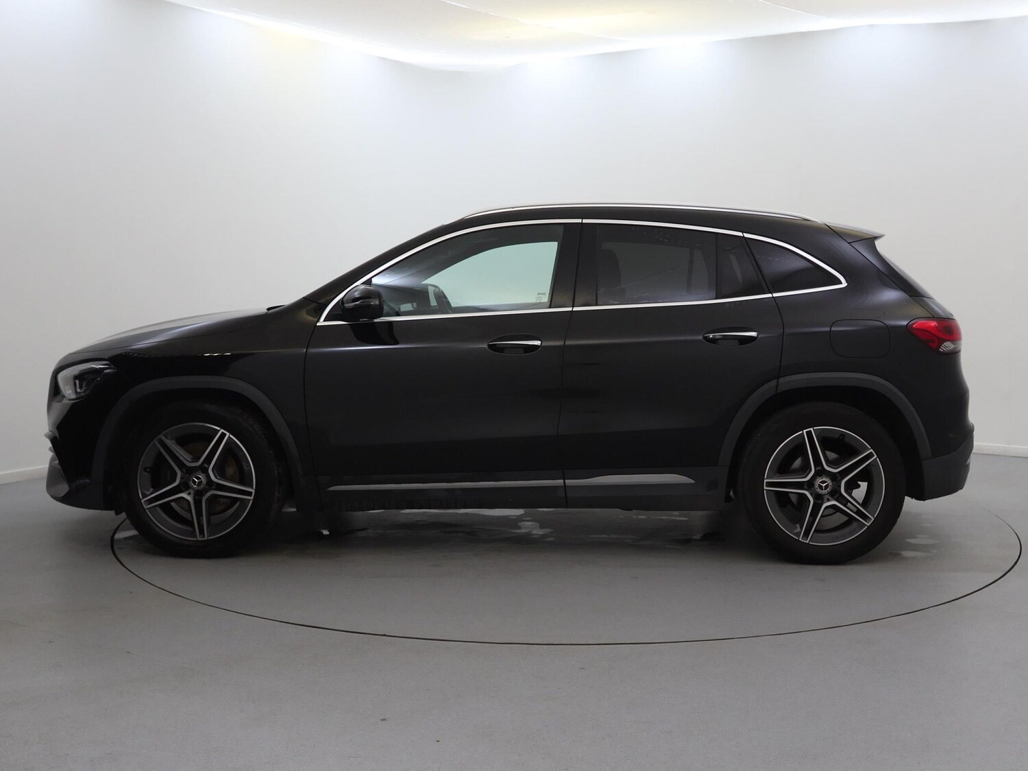 Used Mercedes-Benz GLA 2020 for sale - 76077333: Photo 4