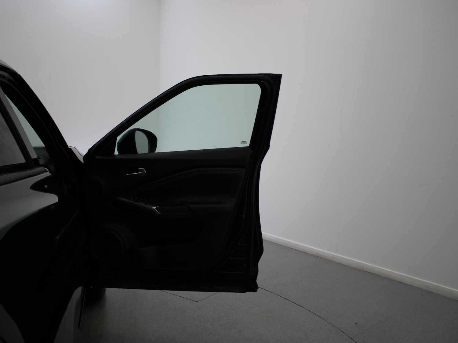 Used Nissan Juke 2023 for sale - 78218338: Photo 30