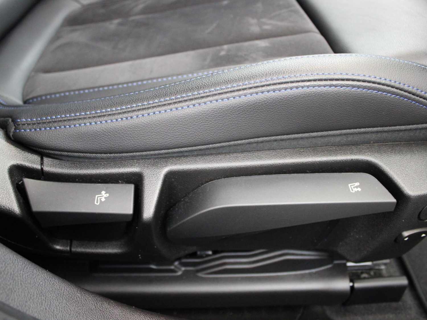 Used BMW 3 Series 2023 for sale - 77316733: Photo 10