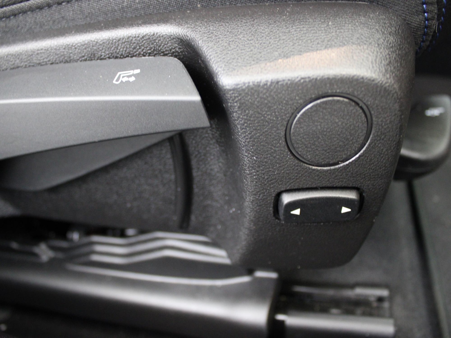 Used BMW 3 Series 2023 for sale - 77316733: Photo 11