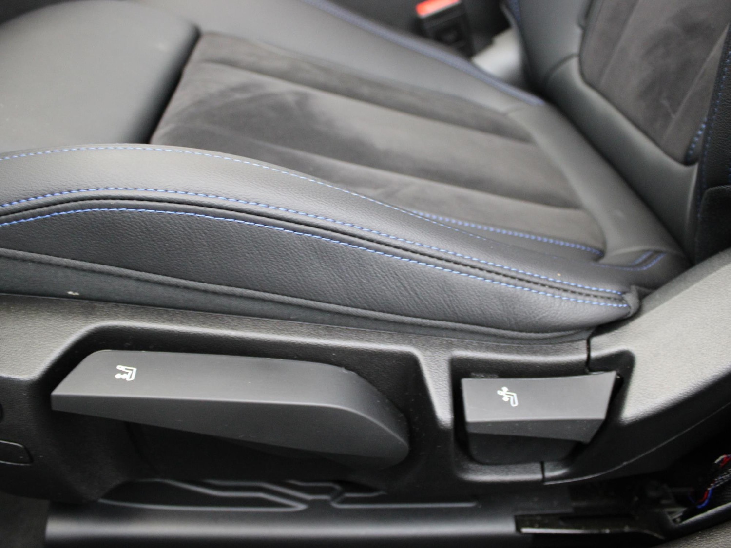 Used BMW 3 Series 2023 for sale - 77316733: Photo 13