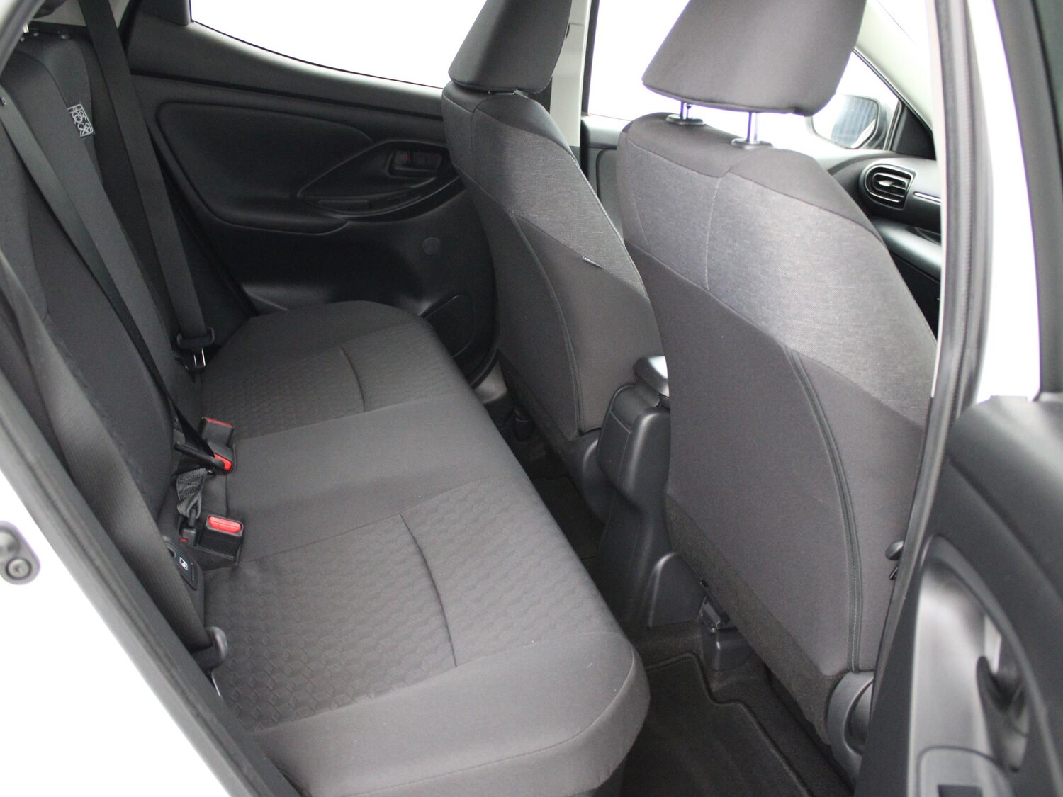 Used Toyota Yaris 2022 for sale - 76442680: Photo 13