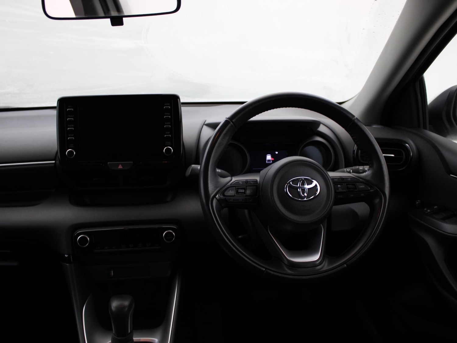 Used Toyota Yaris 2022 for sale - 76442680: Photo 14