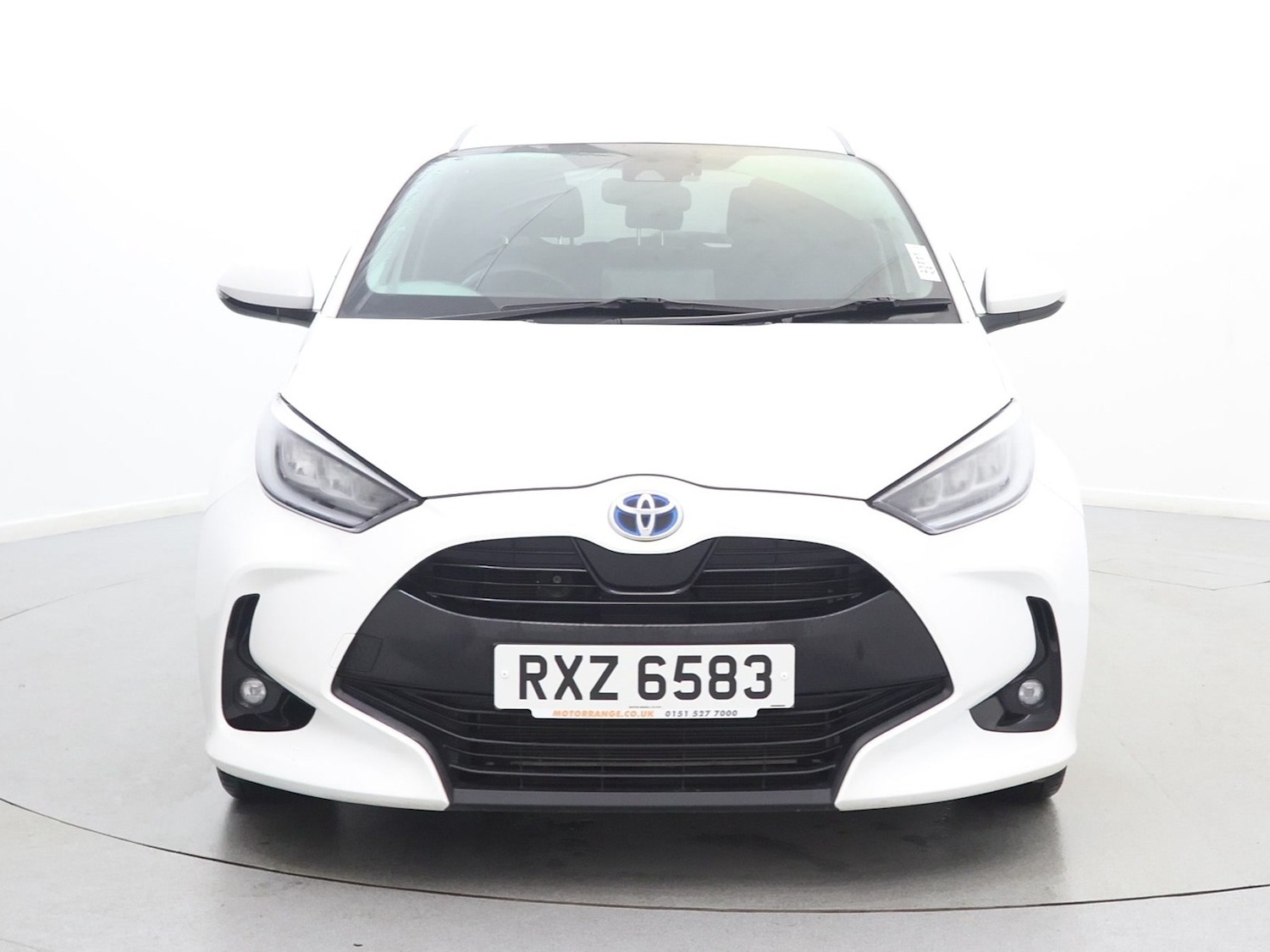 Used Toyota Yaris 2022 for sale - 76442680: Photo 2