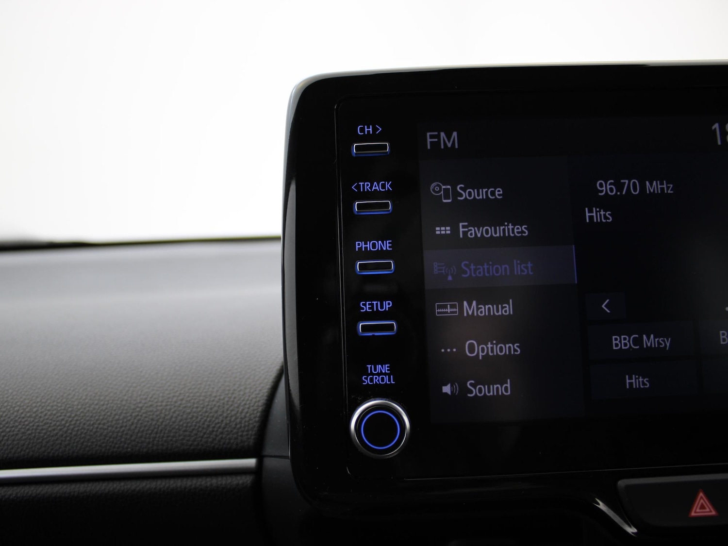 Used Toyota Yaris 2022 for sale - 76442680: Photo 23