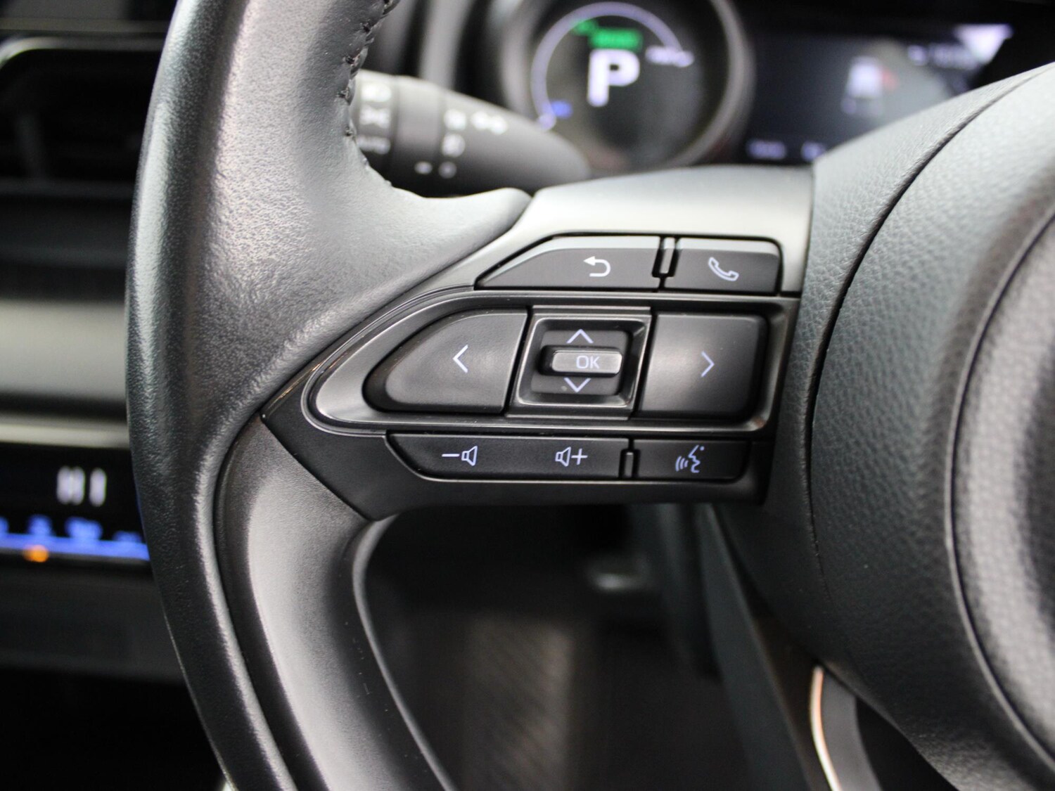 Used Toyota Yaris 2022 for sale - 76442680: Photo 30