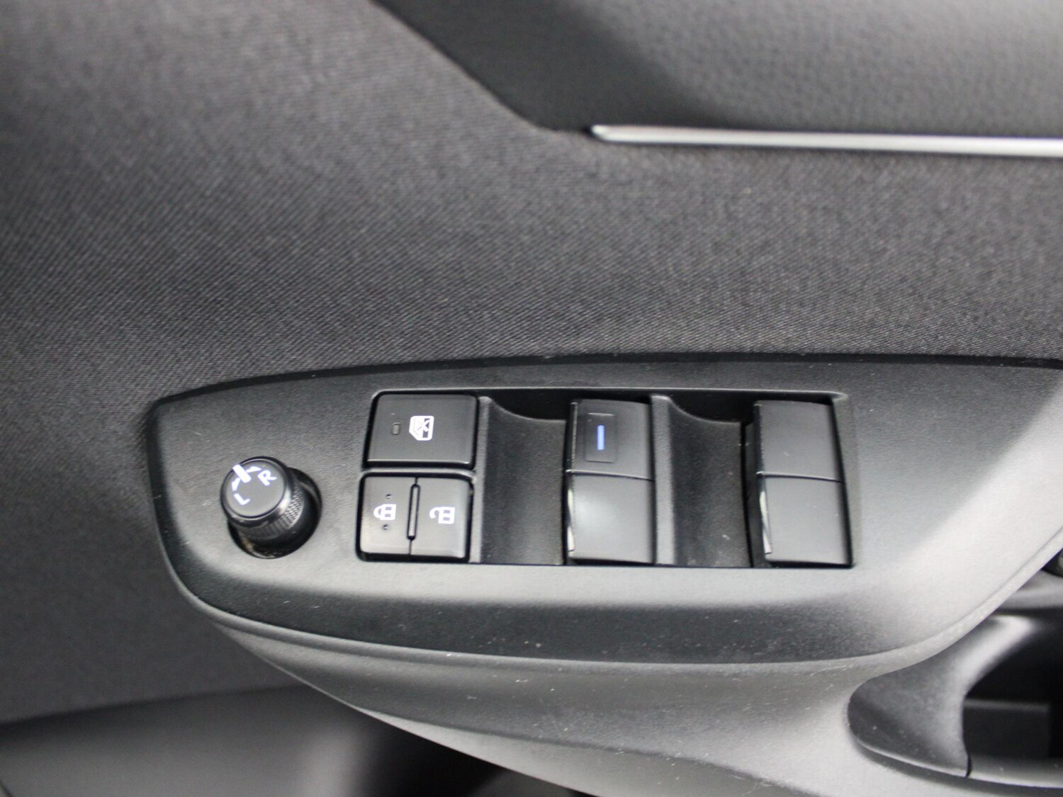 Used Toyota Yaris 2022 for sale - 76442680: Photo 36