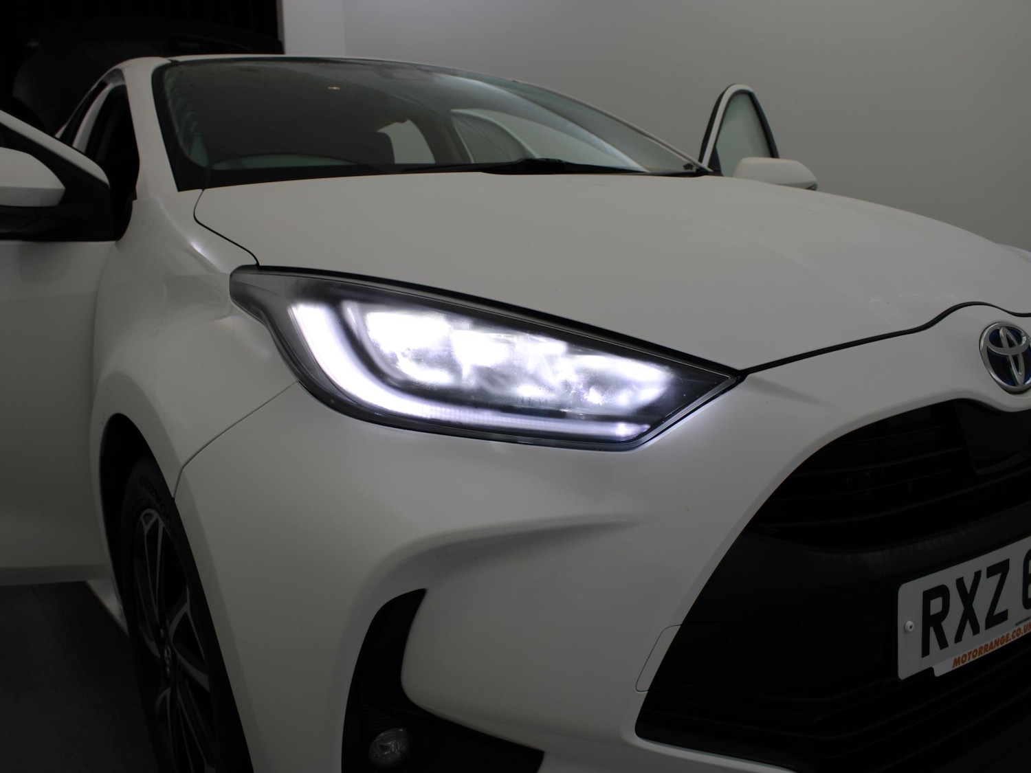 Used Toyota Yaris 2022 for sale - 76442680: Photo 39