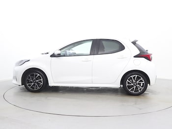 Used Toyota Yaris 2022 for sale - 76442680: Photo