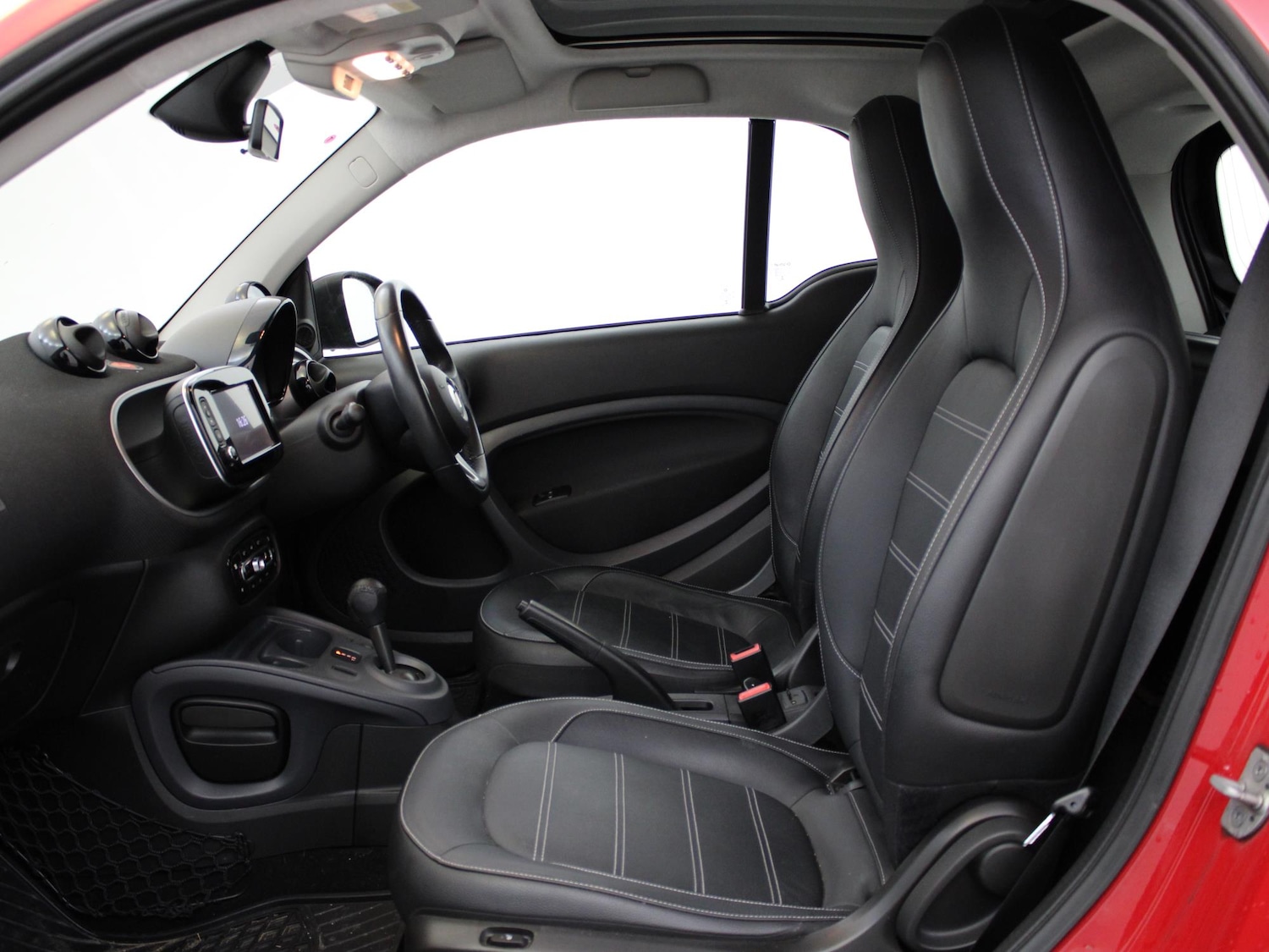 Used smart fortwo 2017 for sale - 76805400: Photo 11