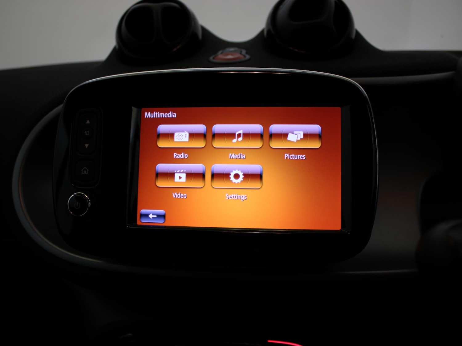 Used smart fortwo 2017 for sale - 76805400: Photo 22