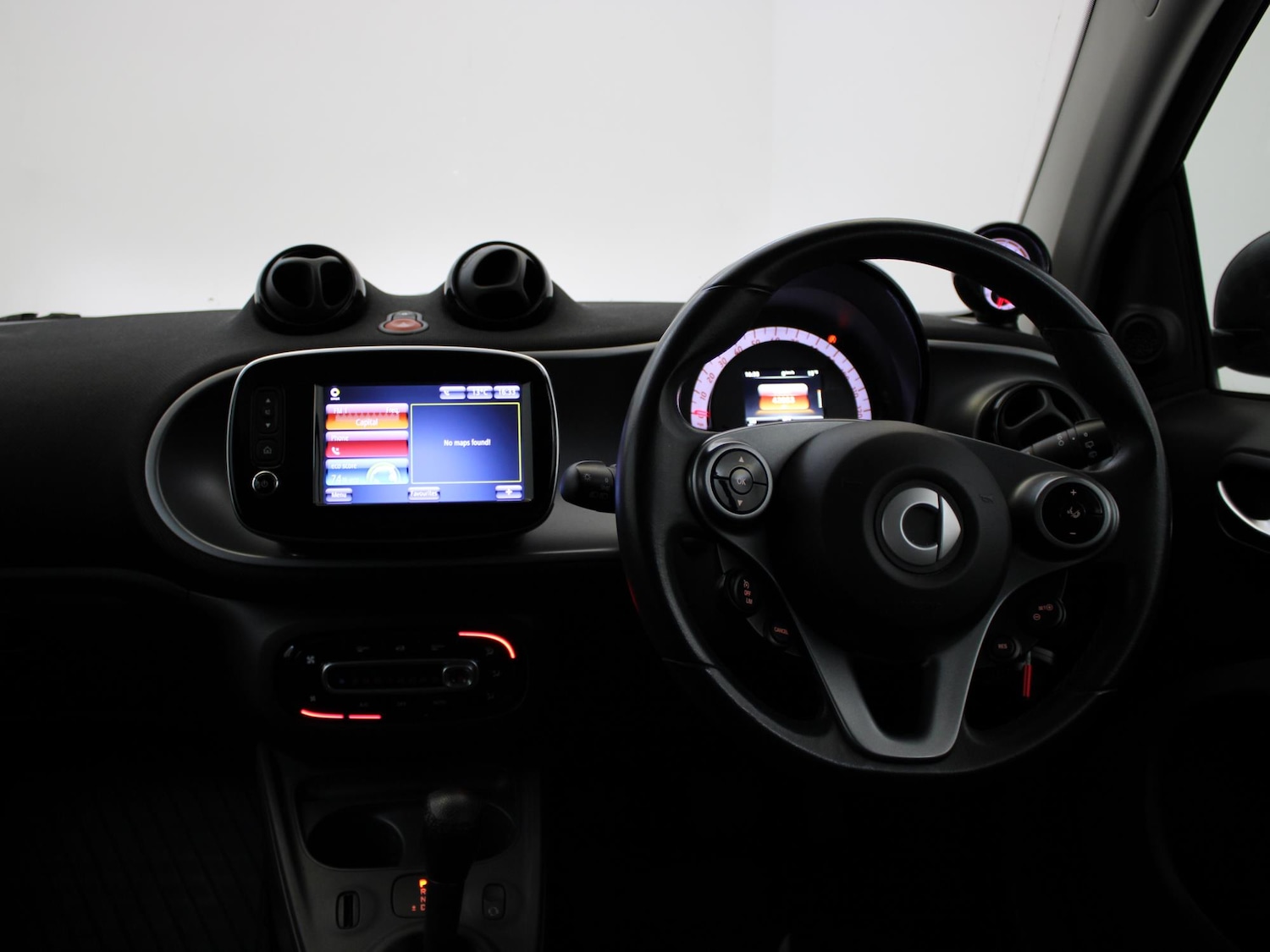 Used smart fortwo 2017 for sale - 76805400: Photo 42