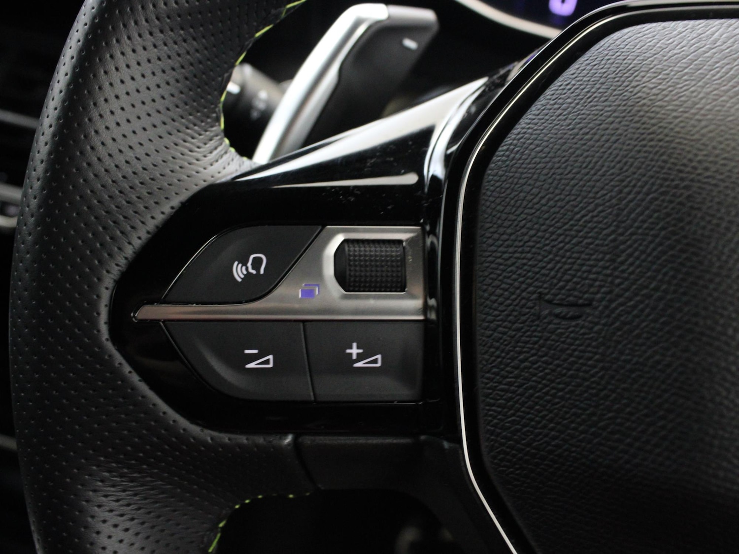 Used Peugeot 2008 2024 for sale - 76705456: Photo 13