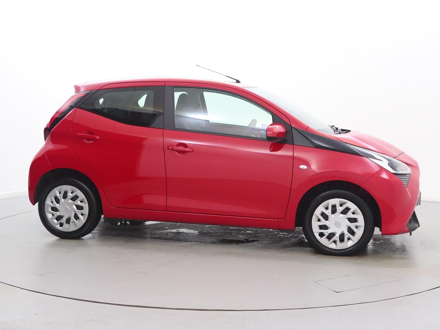 Used Toyota AYGO 2021 for sale - 77561206: Photo 8