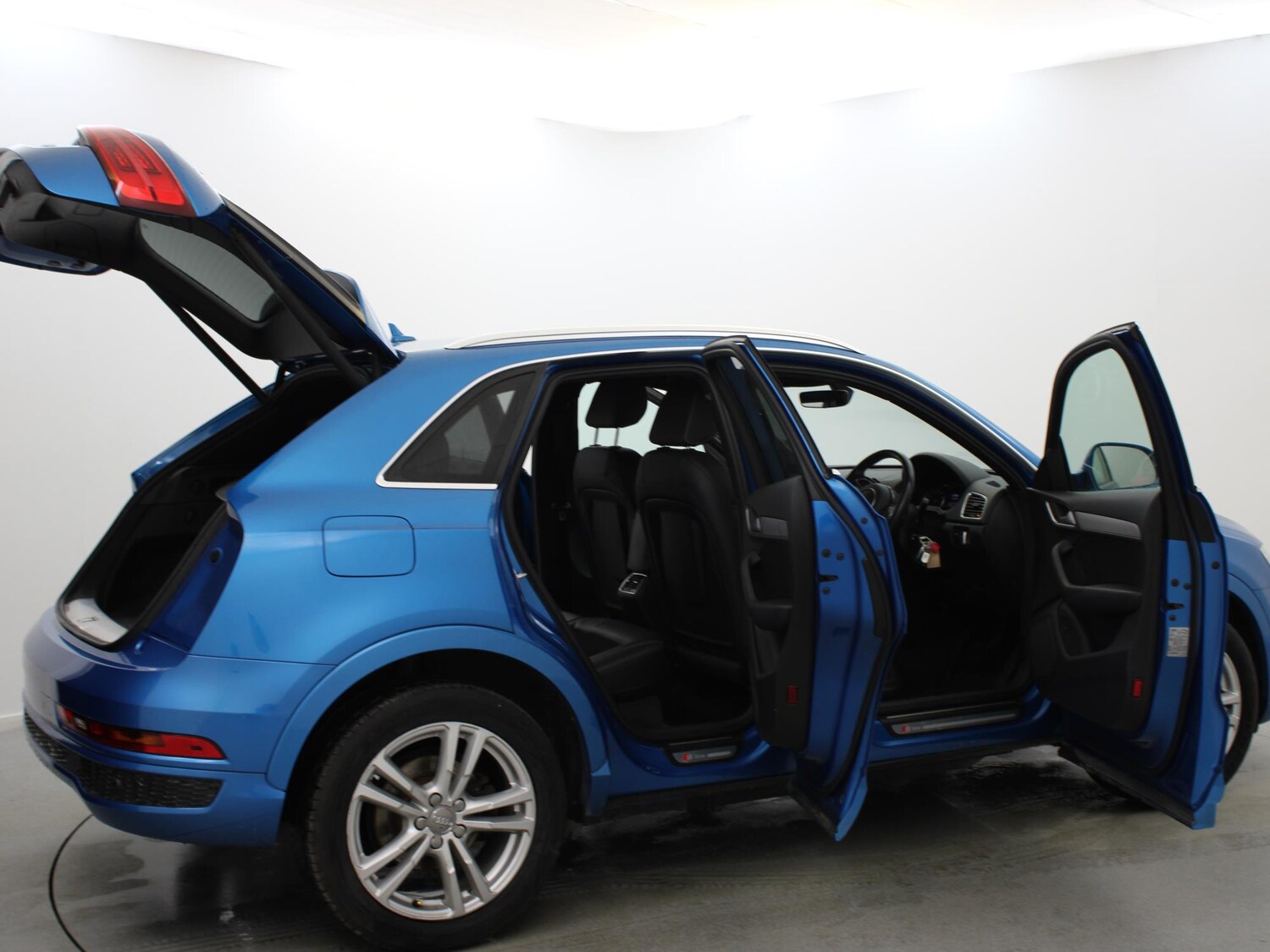 Used Audi Q3 2017 for sale - 76723913: Photo 38