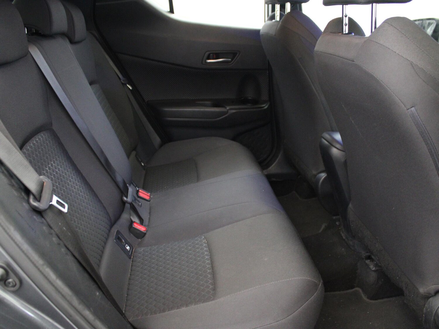 Used Toyota C-HR 2022 for sale - 75850556: Photo 12