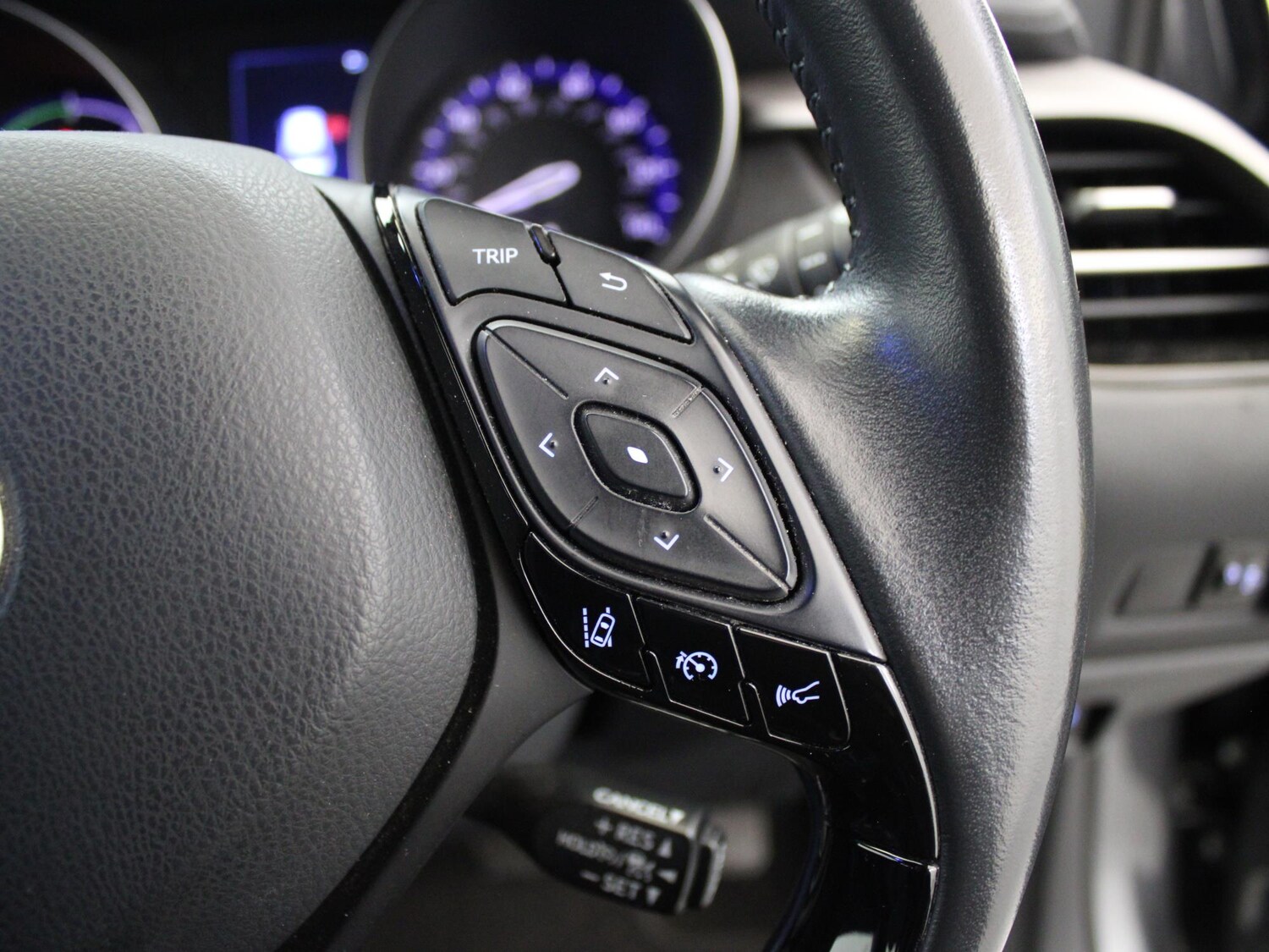 Used Toyota C-HR 2022 for sale - 75850556: Photo 28