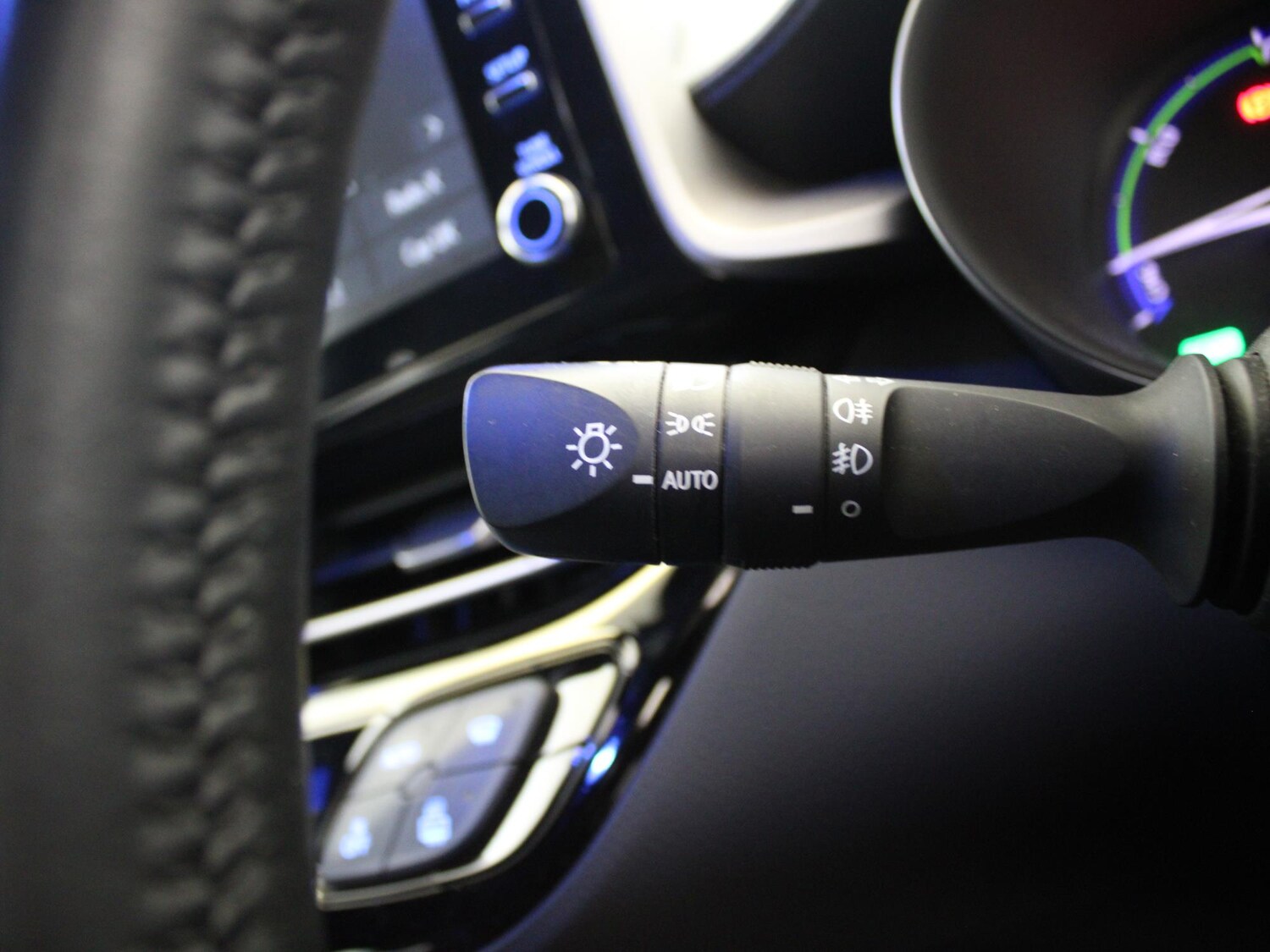 Used Toyota C-HR 2022 for sale - 75850556: Photo 30