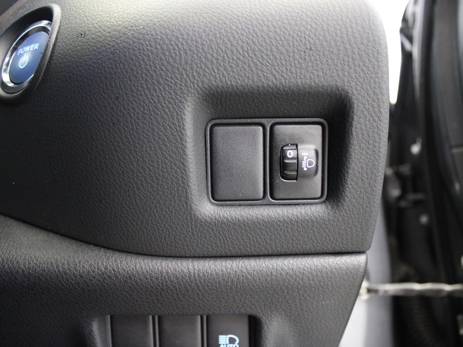 Used Toyota C-HR 2022 for sale - 75850556: Photo 32