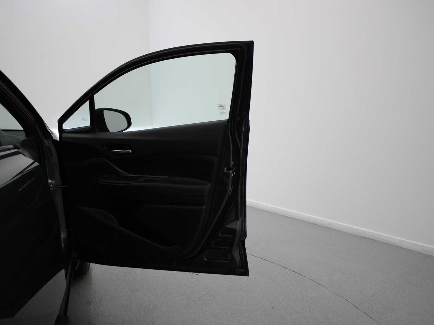 Used Toyota C-HR 2022 for sale - 75850556: Photo 34