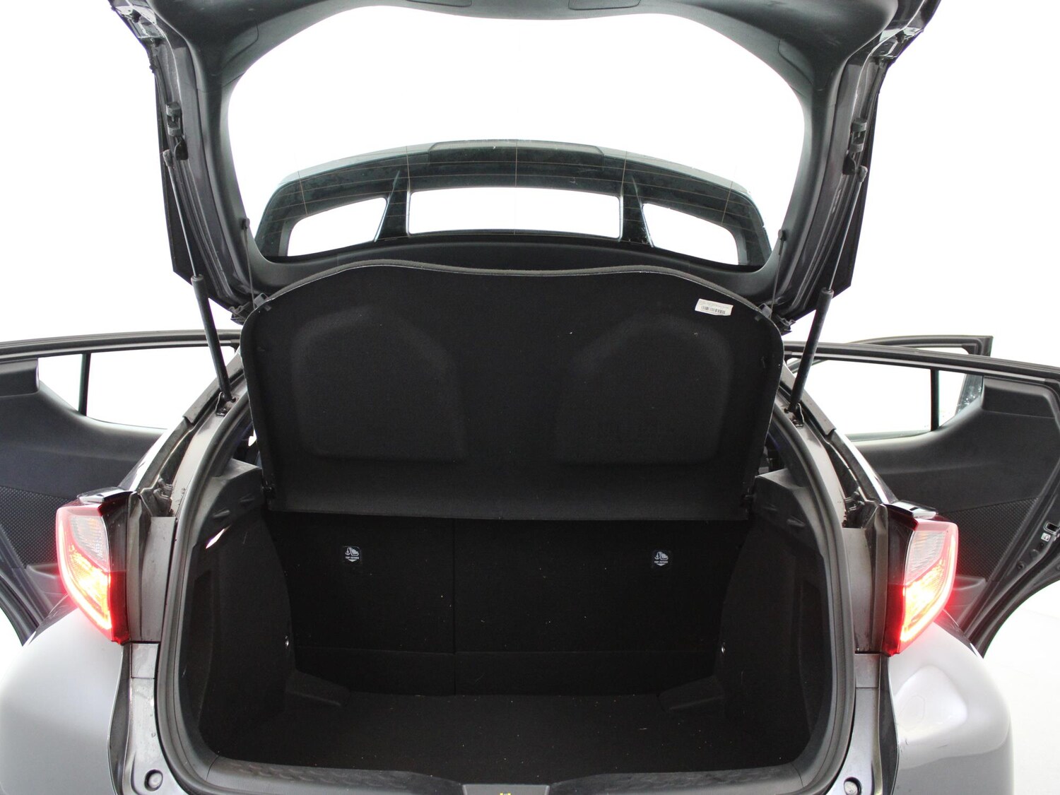 Used Toyota C-HR 2022 for sale - 75850556: Photo 36