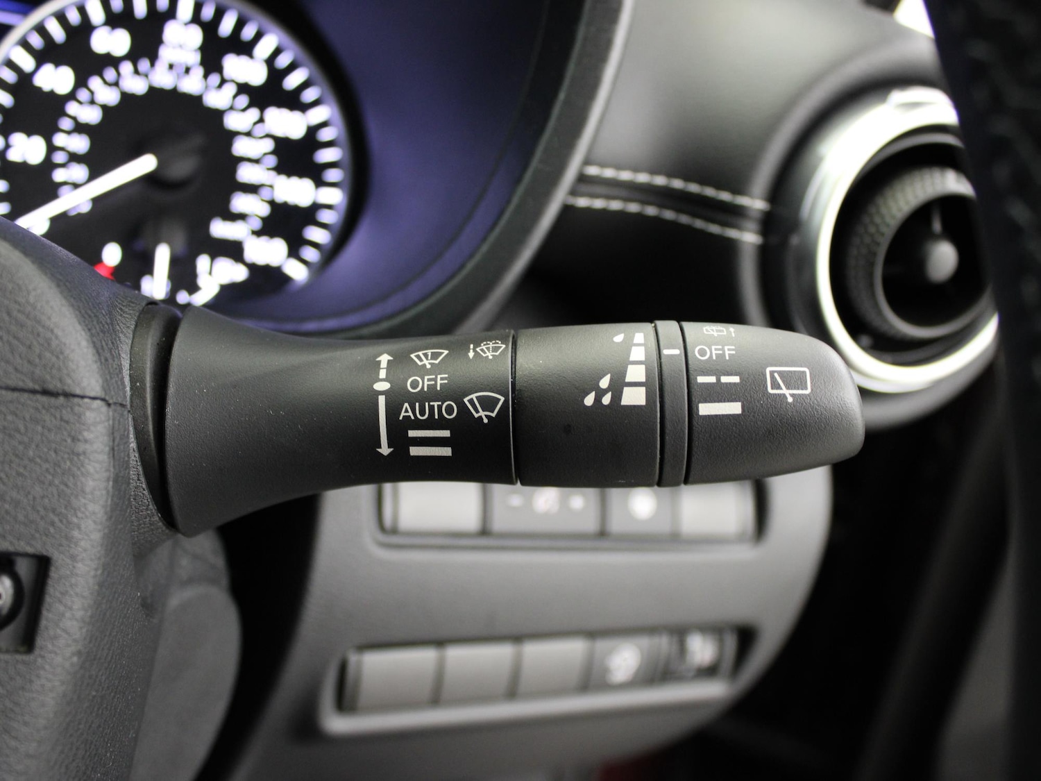 Used Nissan Juke 2022 for sale - 77099669: Photo 36