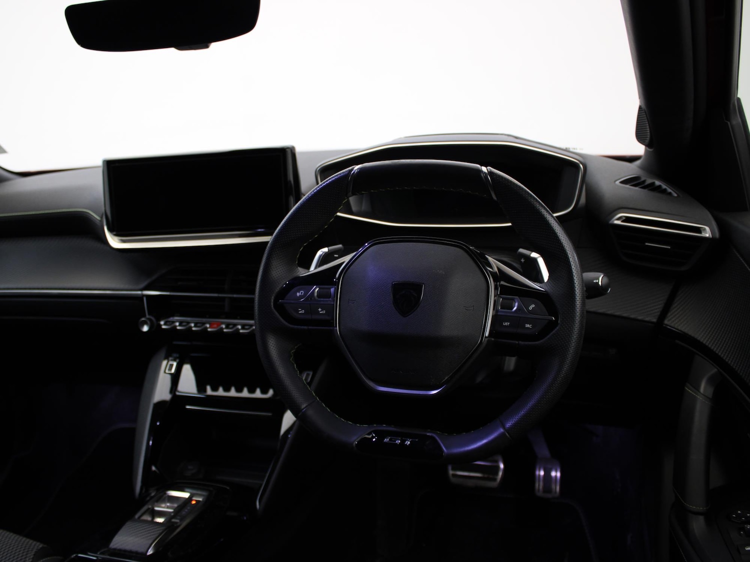 Used Peugeot 2008 2023 for sale - 76916456: Photo 15