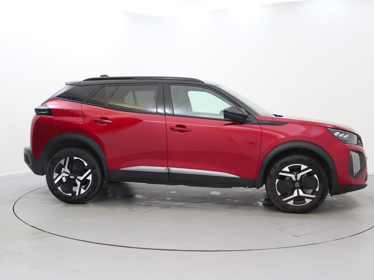 Used Peugeot 2008 2023 for sale - 76916456: Photo 8