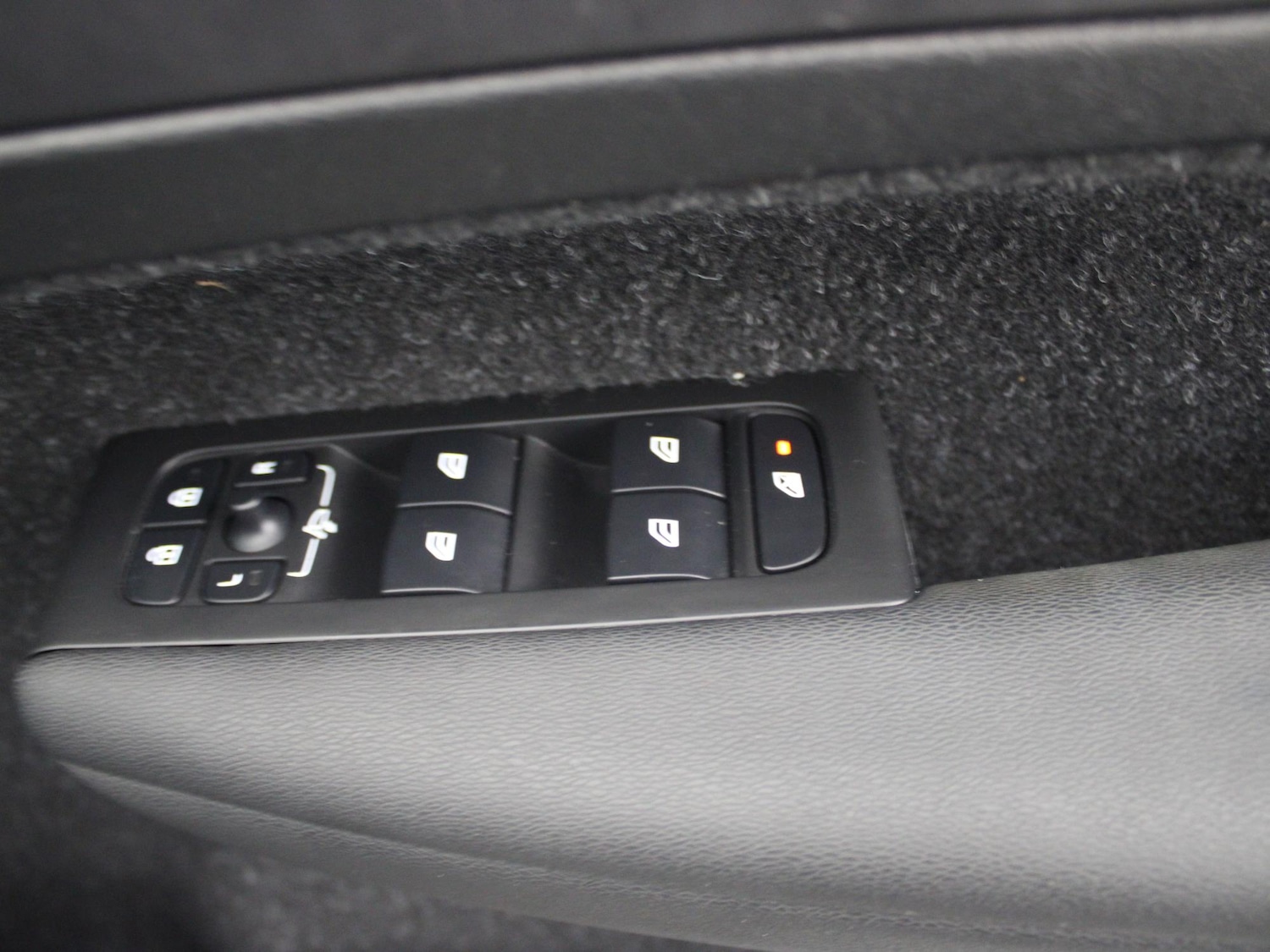 Used Volvo XC40 2020 for sale - 77348463: Photo 39