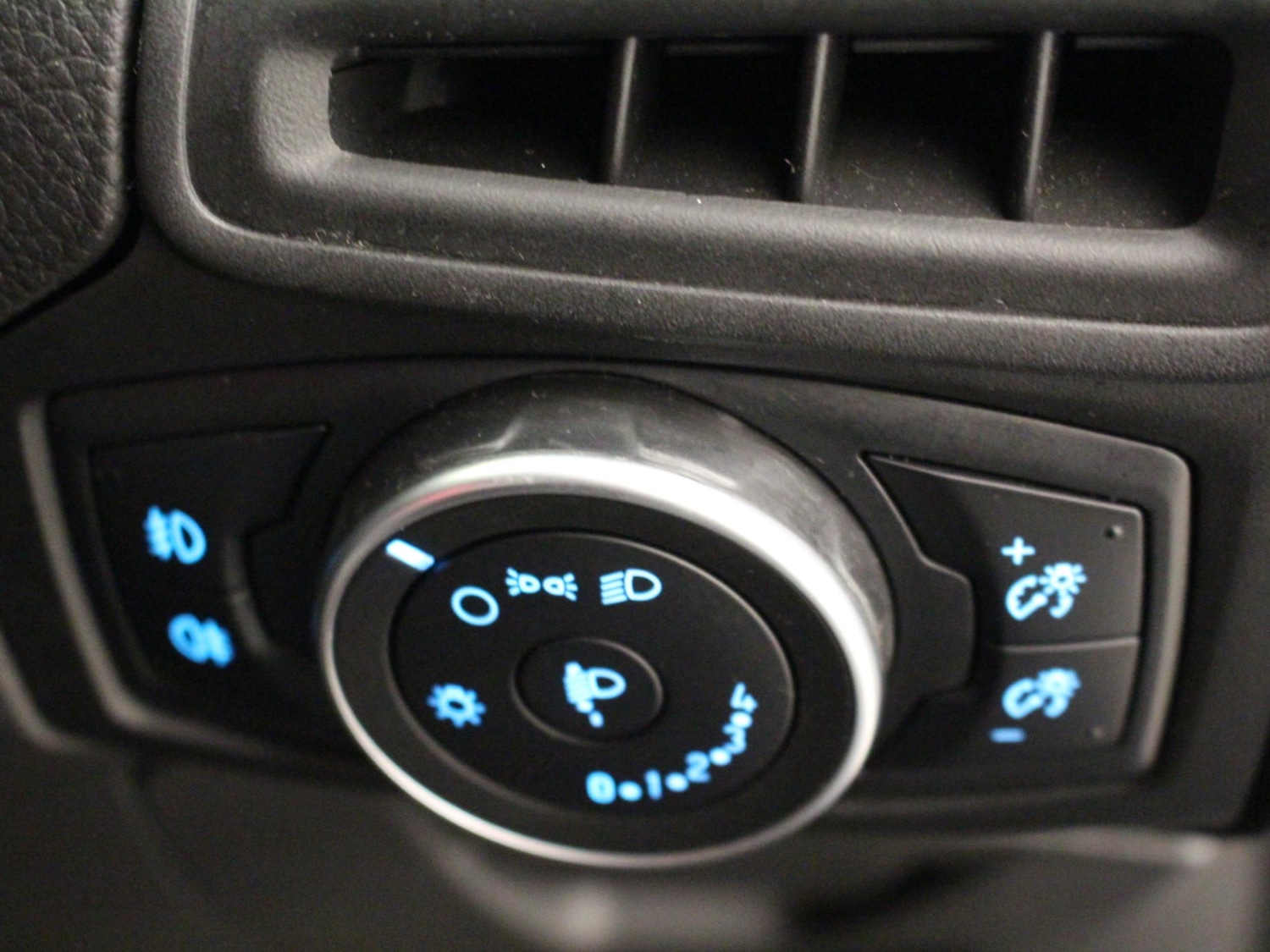 Used Ford Focus 2017 for sale - 78024692: Photo 13